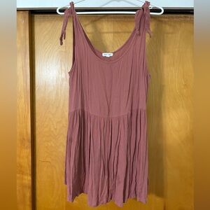 large pink flowy dress🩷